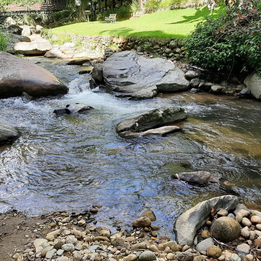 Casa Rosa Lumiar, Cachoeira Particular E Fazendinha Zewnętrze zdjęcie